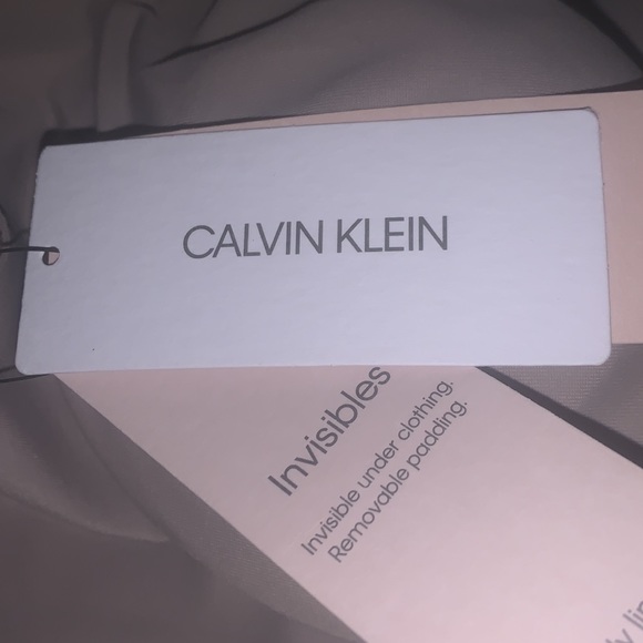 (1792) Calvin Klein Women's Invisible Comfort Seamless Wireless Skinny Strap Bra - Picture 4 of 5